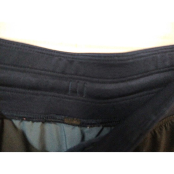 Lululemon Men's M/L Shorts Blue/Black 2 Pockets Pull on Side Zip Pocket - Picture 3 of 7